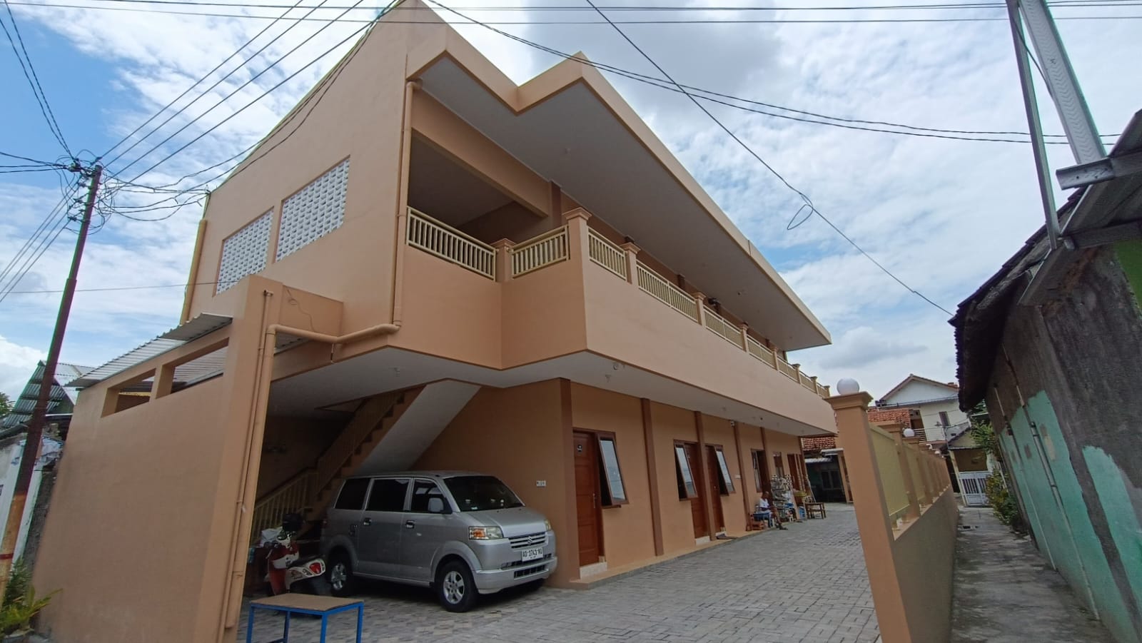 Galeri 8